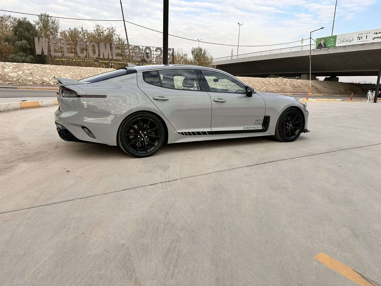 لبيع كيا ستينكر نسخة سكوربيون 2022
محرك 3.3 تون تيربو 
ماشية 58 الف ميل 
حادث امامي صبغ فقط بنيد بارد بسيط جاملغ عكس سايق 
ابرياك ستيرن 
فتحة سقف & ورادار امامي وجانبي & تبريد وتدفئة كشنات تدفئة ستيرن & داخل كاربون فايبر & 4 كامرات & حساس امامي وخلفي & صندوق كهربائي & لايت داينمك &شاشة  & شحن وايرلس & اناره داخليه متغير & 
عليه ادامه بلكات ودهن محرك ودهن كير ودهن اكسلات ودهن ابريك و ماي راديتر 
عليه داون بايب 
السعر ٢٢٠ وبي مجال 
مكان سياره غزاليه او قادسيه 
استفسار اكثر ***********
