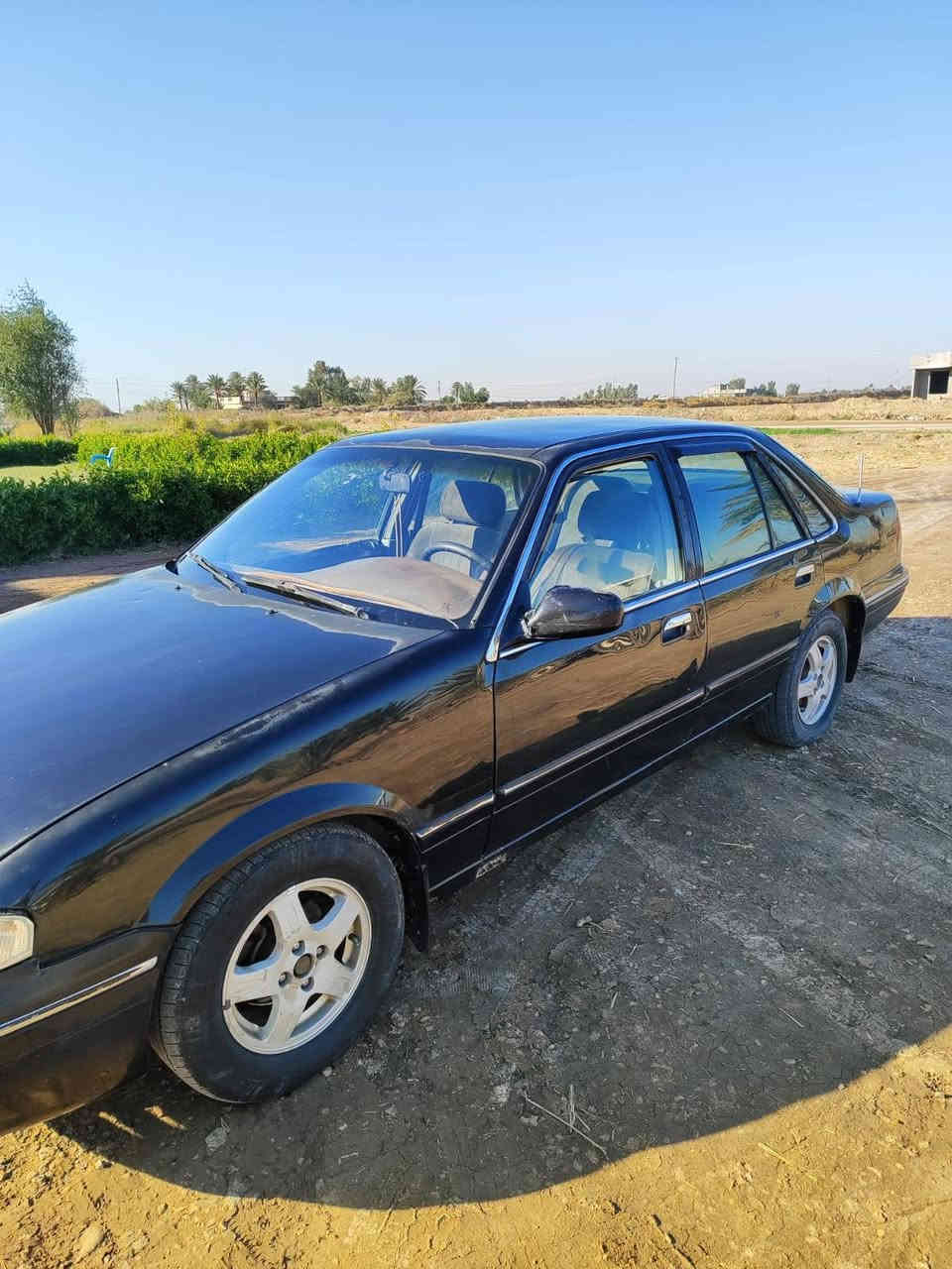 السلام عليكم ورحمة برنس فراشة للبيع موديل ٩٦ كير مكينة كفالة تخم تاير حدادية جديد تبريد ثلج كهربائيات كلها شغالة رقم بغداد تحويل مباشر مكفولة من الضربة والصبغ السيارة بلادية واحلا من الصور مابيها نقص برغي مكانها الدايرة السعر ٤٠ وبها مجال قليل مكلف بالنشر الاتصال على الرقم ***********
