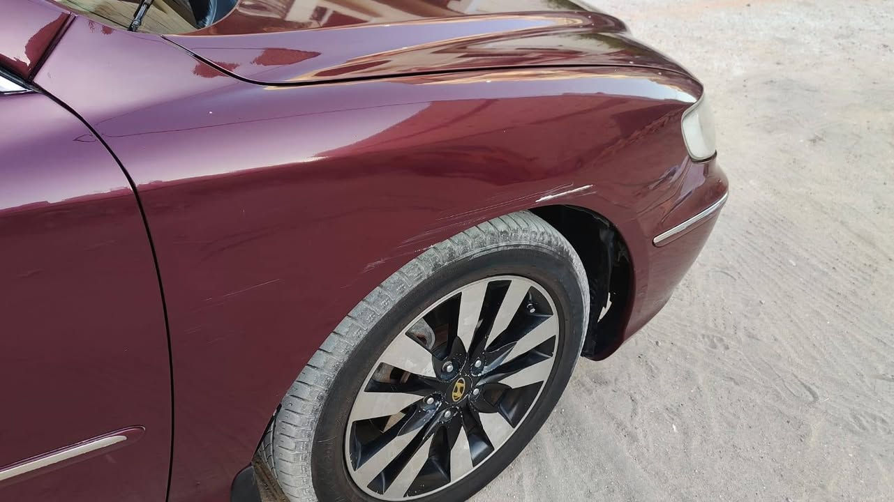 السلام عليكم
سيارة ازيرا خليجي 2008  فول رقم بغداد ألماني مشروع وطني - سنوية باسم ولد صديقي.
السيارة مصبوغه عام  . بيها طخة بالجاملغ الخلفي عكس السايق . و صبغ مال جنطه شوية مفطر و اكو صورة توضحها ناشرها .
- كير و المحرك 3300   مكفول
- غرفة سيارة زينه كهربائيات كلها شغاله . الدشبول مفطر 
- تبريد مسوي هاي السنه 
- الحدادية يعني  فد 50% 
- السيارة بيها نواقص  مثل 
. كونترول التبريد ( التبريد شغال و طبيعي لكن سرعة وحدة فقط
. درايم شفت ستوة بدا يطلع صوت .

- سيارة عليها غرامه 100 الف ينزل من حساب السيارة 
- السيارة معروضة 68$ و بيها مجال بسيط .
- مكان السيارة كربلاء  
-  رقم الهاتف: ***********
رقم الهاتف:***********
