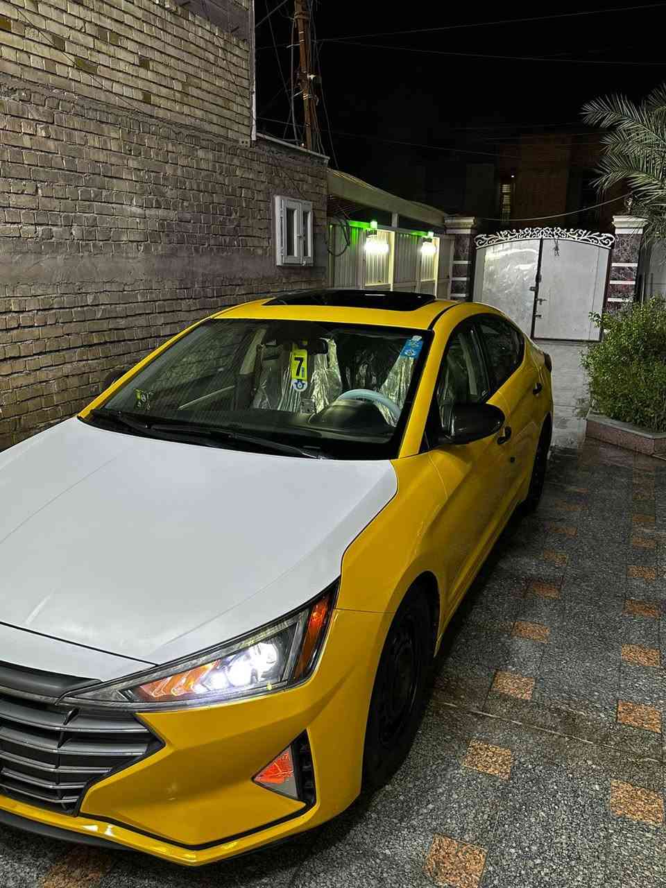 سلام عليكم
هونداي النترا ٢٠٢٠ فول موصفات
ليبل واحد لا تبخير ولا تنقيص
كير AT
محرك دوش ٢٠٠٠
فتحه +شاشه
بصمه وبصمه بوب
ردارات
تحكم ستيرين جهتين
نقطه عمياء بل مري
تدفئه تبريد كله شغال 
كامره خلفيه
سياره جاهزه من كل النواحي شغل واطلع
السياره باسمي تحويل ثاني يوم 
مكان السياره بغداد مدينة الصدر
***********
