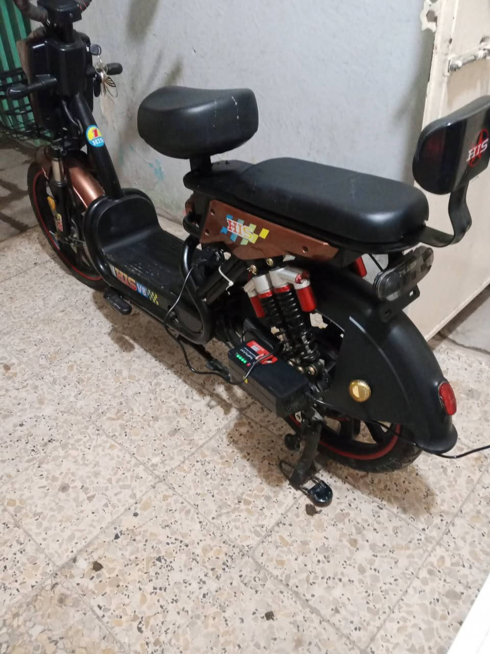 دراجه شحن بصمتين سويجين الدراجه اخت الجديده السعر 400الف وبيها مجال ***********
