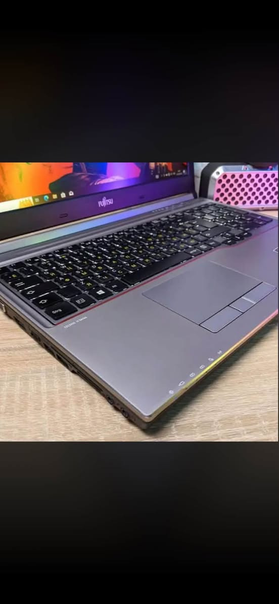 عرض مميز لابتوب فوجتسو h760
إذا تريد جهاز قوي يتحمل الشغل الثقيل والألعاب  بدون مشاكل، هذا هو الخيار المناسب 💪

💻 المواصفات:

المعالج: Intel Xeon E3-1505M v5: يأتي بسرعة أساسية 2.80 جيجاهرتز وتصل إلى 3.70 جيجاهرتز (رباعي النواة مع 8 خيوط معالجة).

الرام: 8GB (قابل للزيادة)

التخزين: SSD سريع 256GB

كرت شاشة: داخلي + خارجي نيفيديا 4

 كيكا  m2000m(مناسب للتصميم والألعاب)

الشاشة: 15.6 إنش جودة عالية

⚡ المميزات:

أداء قوي وسريع

كيبورد عربي ونكليزي ليزري

مناسب للمونتاج، التصميم، والبرامج الثقيلة

يحتوي على كل المنافذ

بطارية جيدة

هيكل متين (Workstation أصلي)

🎯 مناسب لـ:

طلاب، مهندسين، مصممين، وأي شخص يريد جهاز عملي وسريع

📍 الموقع: ( بغداد زعفرانيه)…..(***********)
