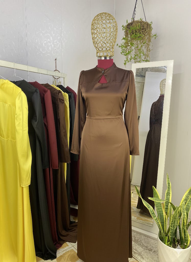 🔥 للبيع فقط بالجملة 🔥
فستان حفلات أنيق
ويناسب أيضًا المحجبات 👗

✨ تصميم عصري وجديد
🎉 عروض خاصة بمناسبة رمضان وقرب عيد الفطر

💰 الأسعار بسعر المصنع
📦 الكمية محدودة

📏 فري سايز (يلبس من 50 إلى 80)

🎨 الألوان المتوفرة:
ماروني – جوزي – ليموني أصفر – أسود
📦 الدرزن يجي 3 ألوان

📞 للطلب والتواصل:
***********
