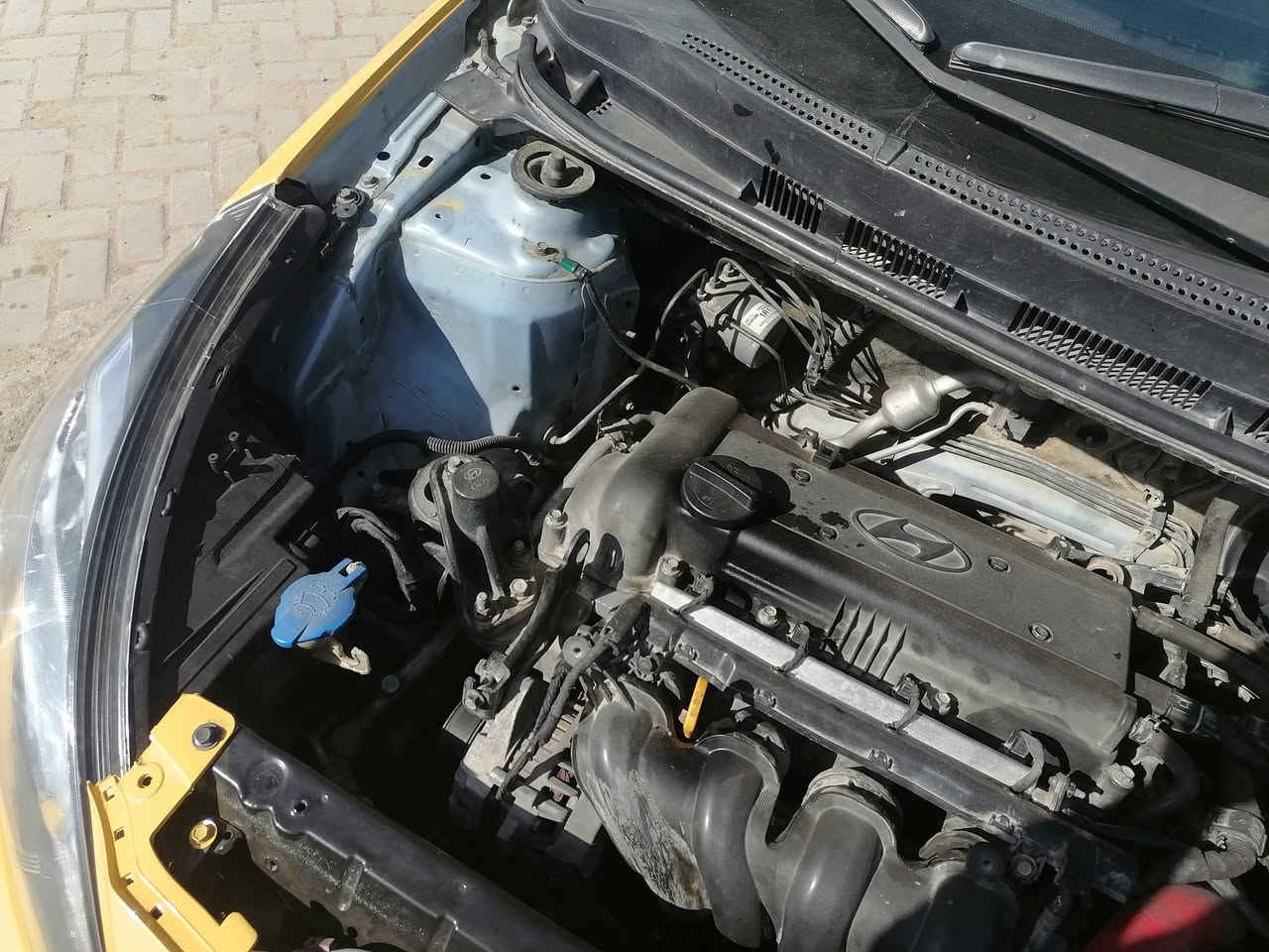 سلام عليكم من رخصت لادمن المحترم اكسنت خليجي 2012 سياره تعمير جديد قبل سبوع طالعه من الفرن بيه جاملغ او بنيد نفسهن راجعات مكينه كير تمام محرك 1600 قطرتين سياره جاهزه من كلشي مابيه كل نقص كبل لشارع رقم بغداد انكليزي بسمي تحويل جديد سنويه ل 31 اخوان اعتذر عن لمراوس ولقصط مكاني بغداد الدوره *********** سعر 82 بيه مجال كلش قليل
