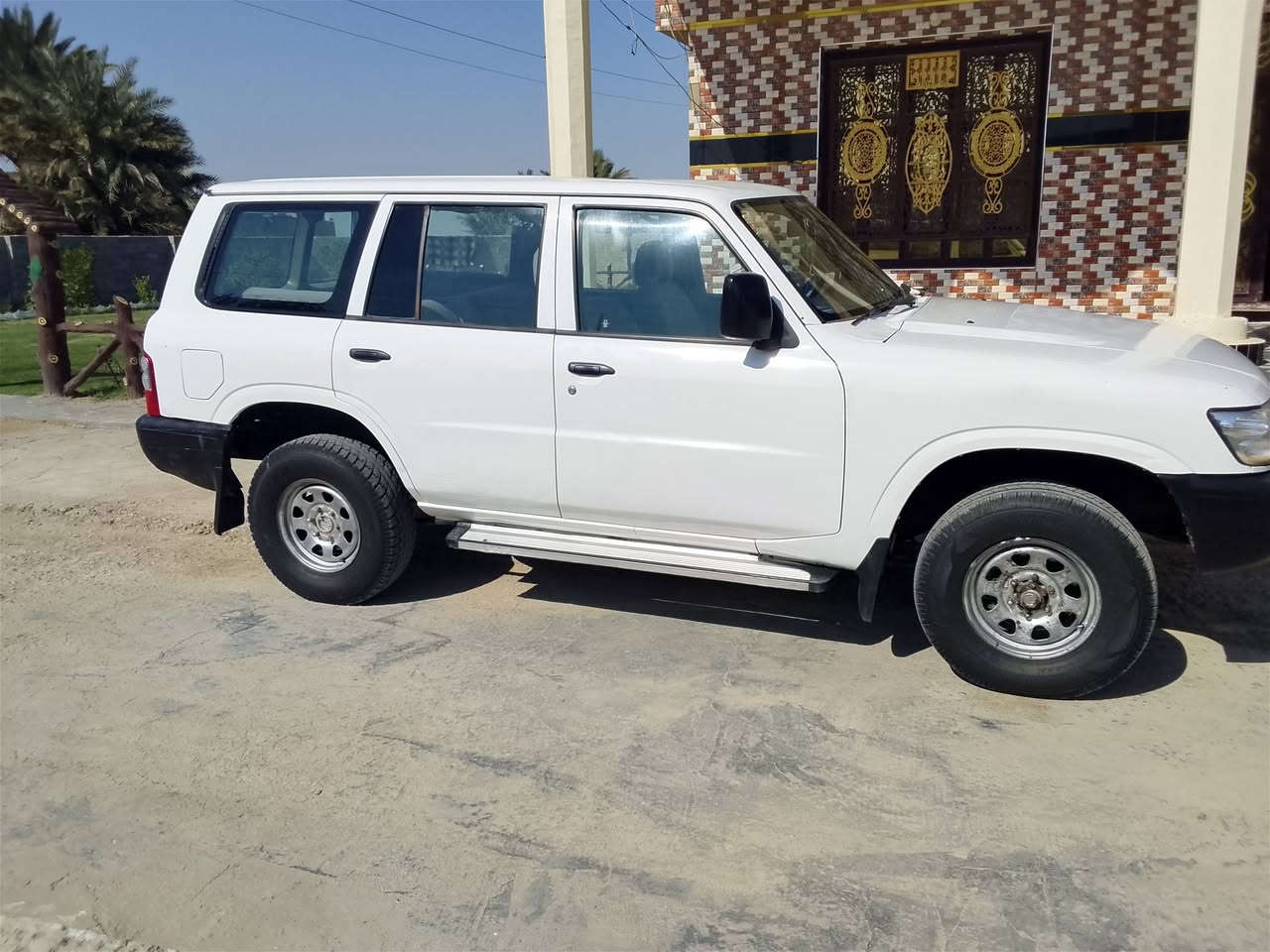 للبيع نيسان باترول 2001 
سياره بدون ضربه  مكفوله كفاله عامه 
اكسل بشرط 
گير منفتوح نهائياً 
تخم تايرات 
صدر امامي وخلفي كامل جديد 
كهربائيات شرط مملعوب بي على وضع شريكة 
رقم السليمانيه 
سعر سياره 105 وبي مجال الي مو شراي لايتعبني 
***********  مكان كوت
