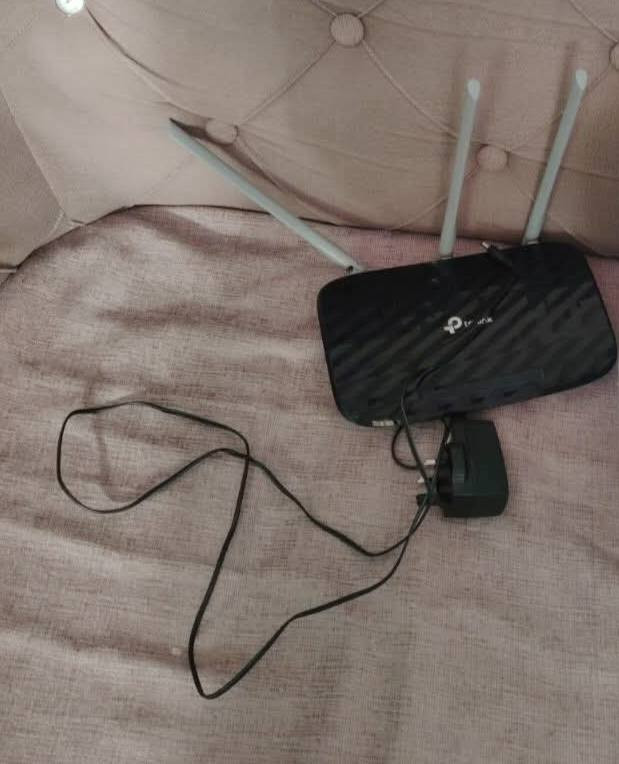 السلام عليكم ورحمة الله وبركاته
راوتر راوتر TP-Link Archer C20 (AC750)
للبيع
مكاني بابل حلة حي الصحة قرب مذخر ادوية لبنان
وتساب ***********
