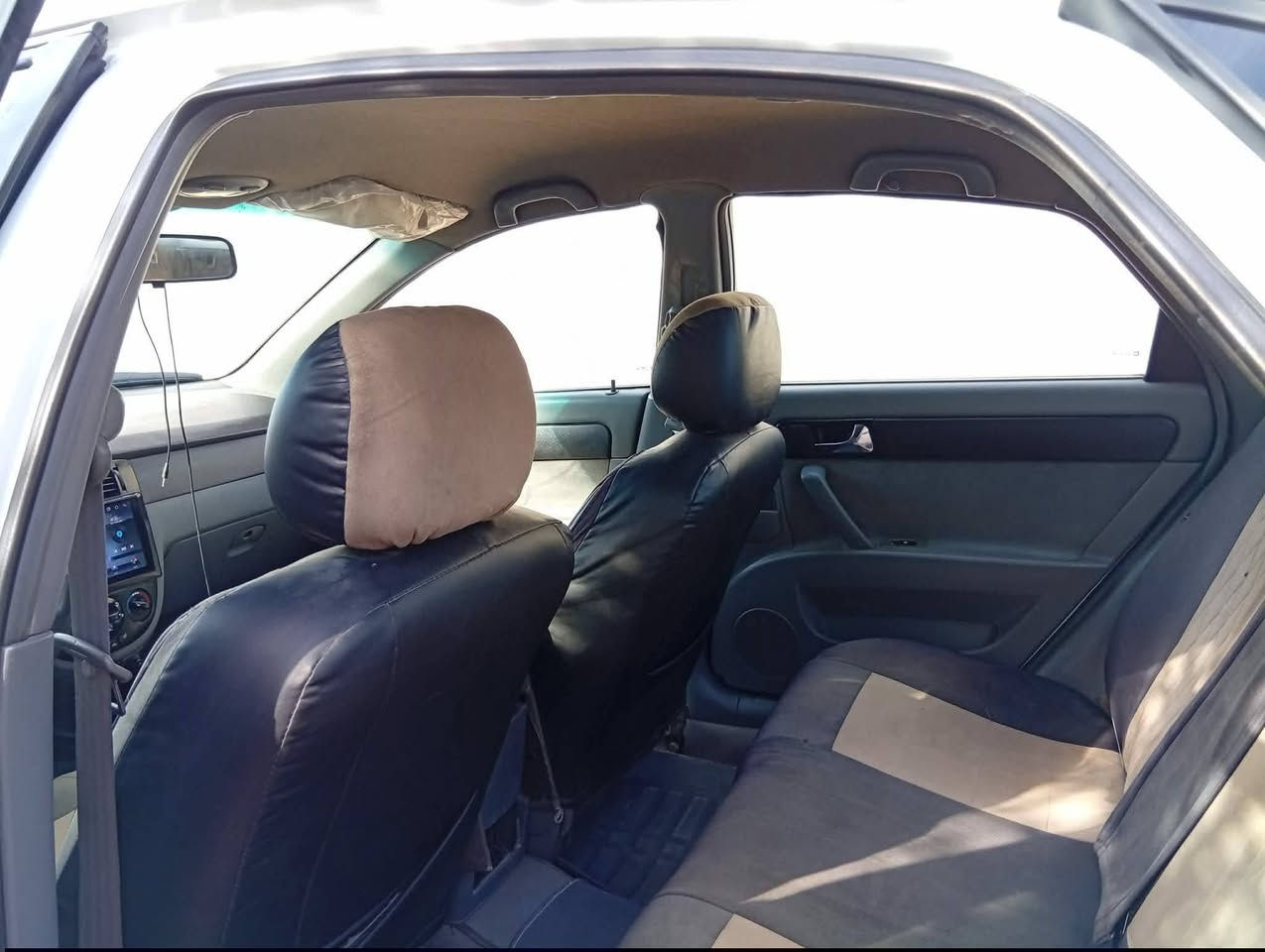 بيع مستعجل   ..       السعر78وبيها مجال للطيبين
اوبترا 2012 مكفوله من ضربه.
بيها قطعتين صبغ اماكن   موجود سونار بيها 
السيارة رقم بغداد مشروع وطني سنويه ل 27شرط التحويل
كير ومحرك وصدر جديد 
شاشه كبيره. 
كامره خلفيه 
لايت زنون 
تخم تاير جواها 
تبريد ثلج.. تدفئه شغاله 
السعر78وبيها مجال للطيبين  
مكان ديالى الخالص 
***********
***********
