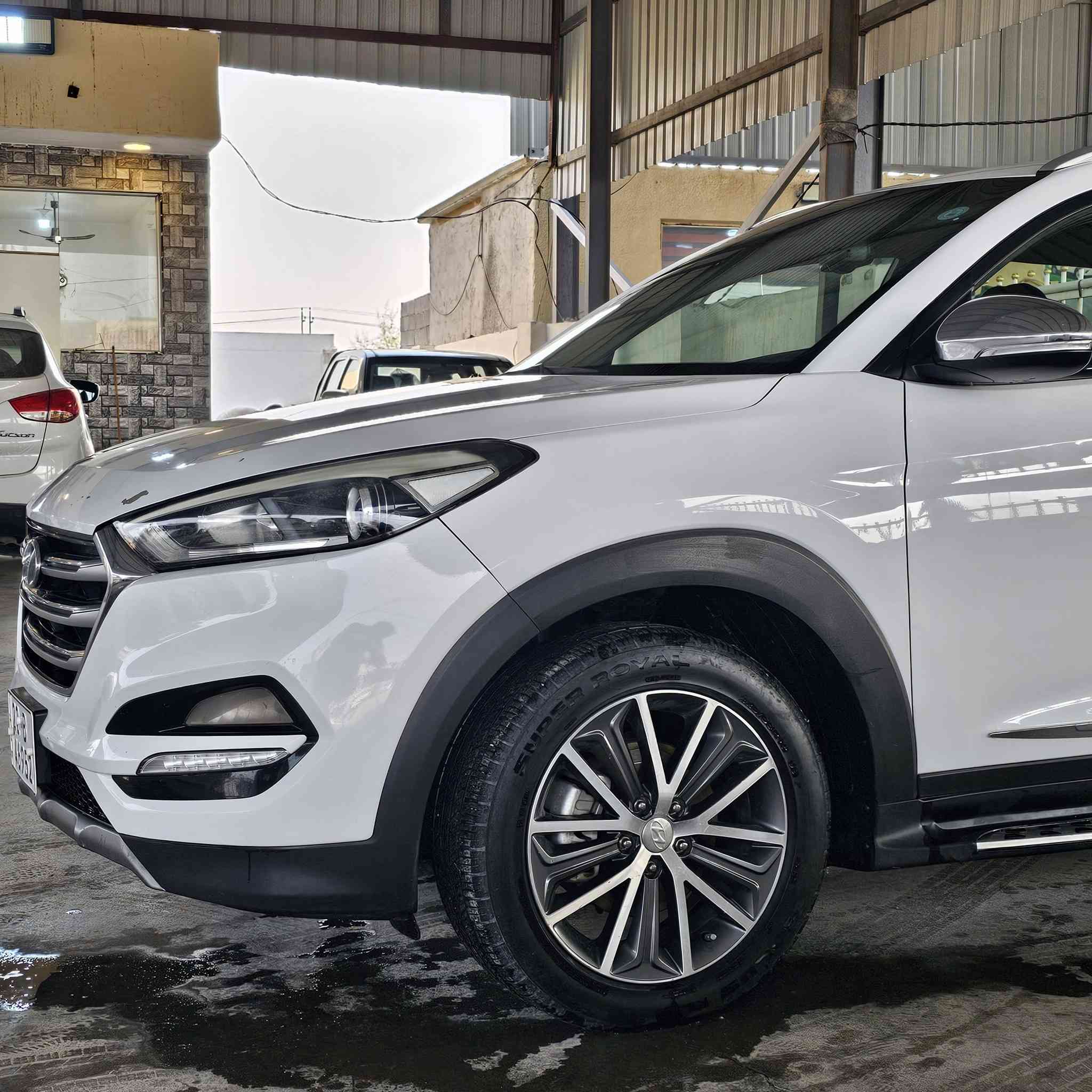 السلام عليكم 
توسان 2017 كوري 
كفالة عامه 
رقم اربيل مجدد
تحويل و كالة 
سعر 182  بيه مجال 
مكانة واسط / الزبيدية 
*********** 
***********
