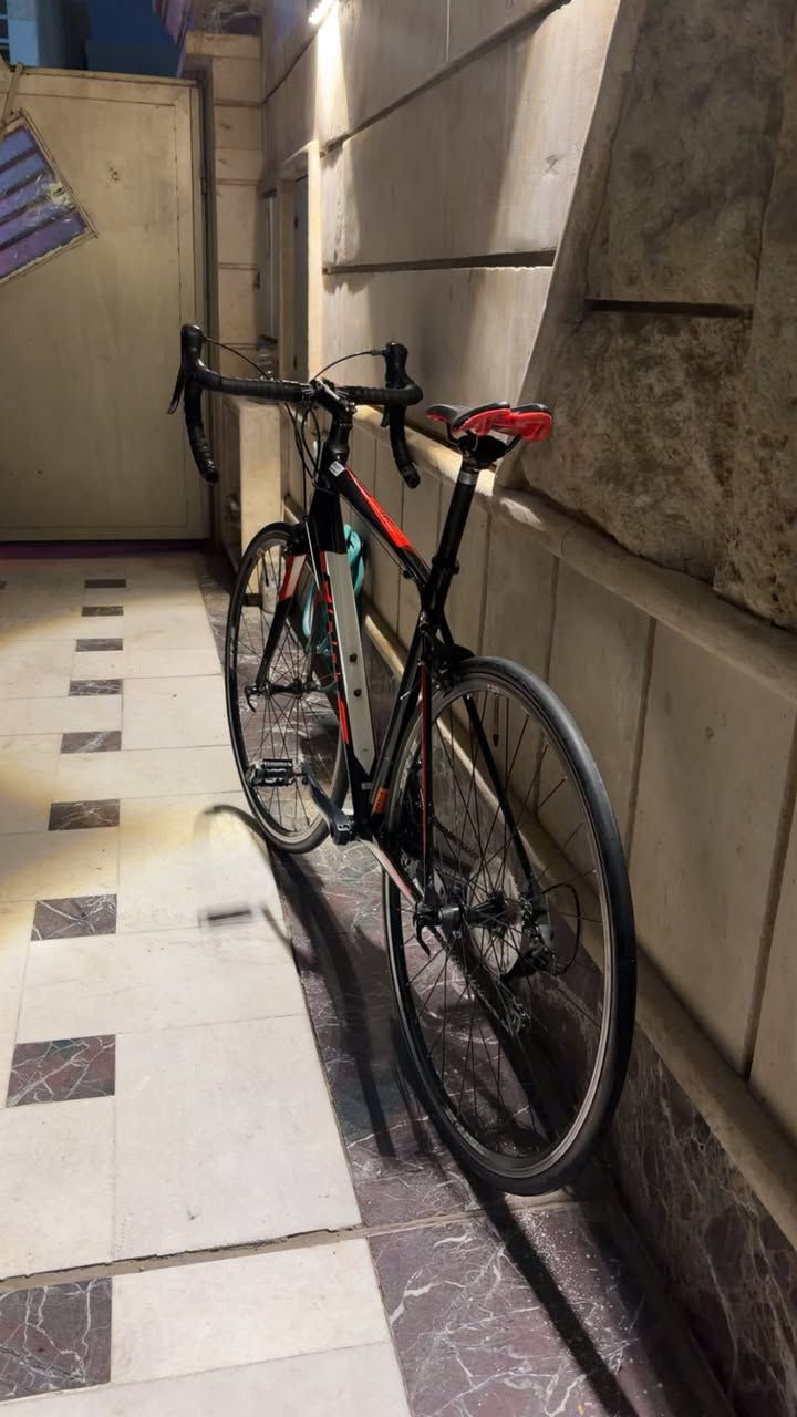 السلام عليكم
للبيع دراجه رود ماركه جاينت 🌟
الدراجه ماشاءالله مثل ما موضح نضافتها بل صور وبعد احله بل حقيقه وعل خير عله الياخذها

كل قطع الدراجه مختم جاينت حته التايرات الدراجه مال حاويه وغير مستخدمه داخل العراق❗️ 

حجم الفريمM مختوم عل فريم 

سستم الدراجه كلارس حديث براكيت❗️

السعر 375 الف وبيها مجال🌟

مكاني زيونة 710📍

للتواصل***********☎️

متوفر توصيل جميع انحاء العراق🚚
