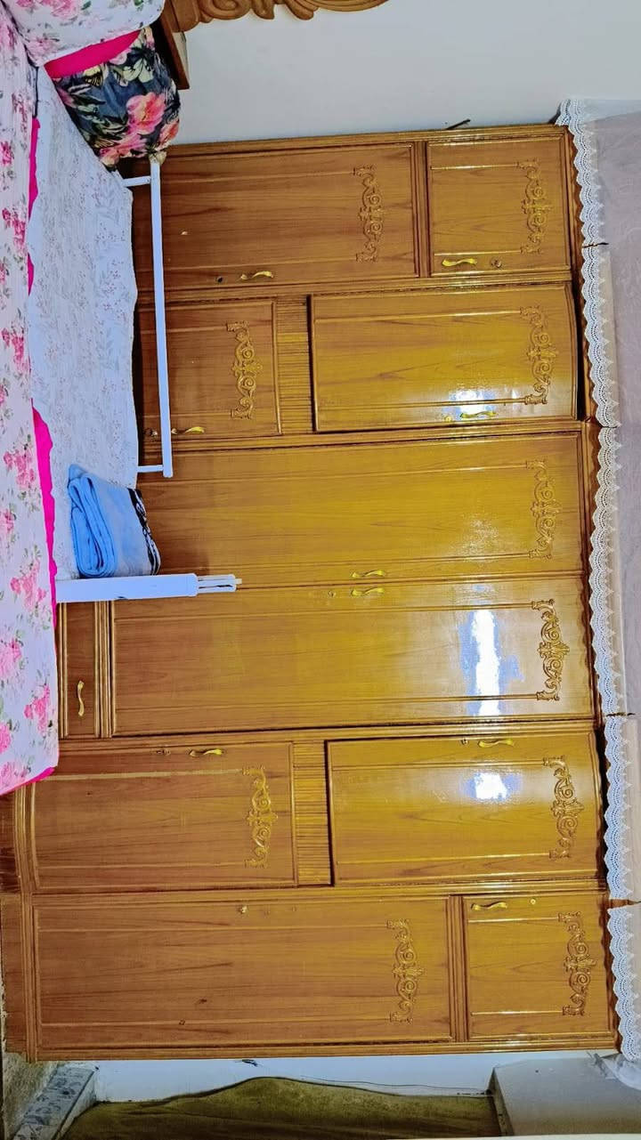 اسلام عليكم هاي الغرفه للبيع الله شاهد اخت الجديده السعر 650 الف رايدهه وبيهه مجال المكان المدان الجعاره وهاذه رقمي ***********

