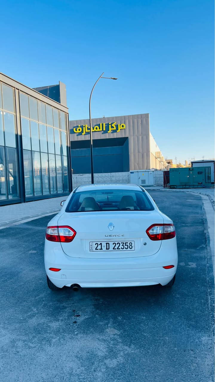 renault fluence 2015 کۆری نەک تورکی سفری ئێێرەیە سەیارەکە ماشاللە لۆک لۆک ١٠٧هەزار ڕۆشتوە هەموو گیانی بەشەرت هیچ هیچ پێوە نییە زۆر زۆر جوانە سەیەرەکە کلینە 
ڕەقەمو سەنەو تازەیە تا ٢٠٢٨ بەشەرتی تەحویل غەرامە بەشەرتی گێڕ و مەکینە 
داوای 88 وەرەقە و مەجالی لێ ئەکەم 
*********** السليمانية, العراق
