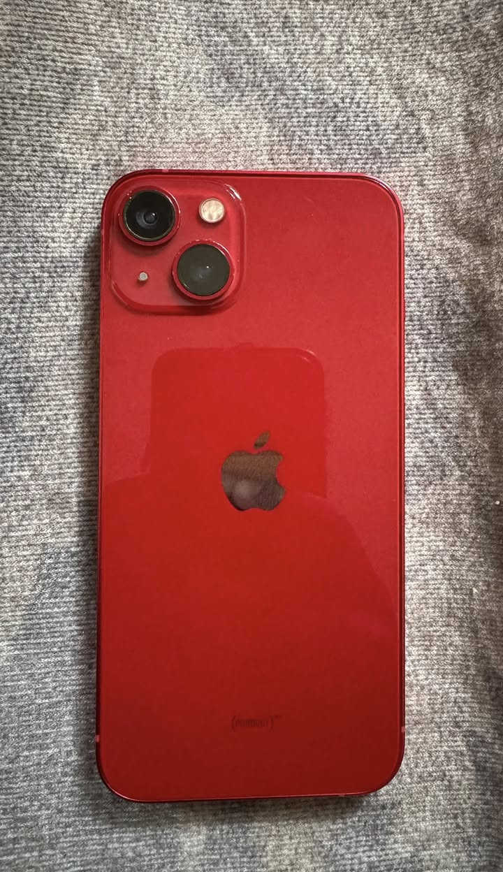 ايفون 13 عادي ذاكره 128بطاريه 81 نظافه %100الجاهز بي عيبين فقط الاول الشريحه مقيده الثاني وحده من الكامرات مغوشه مثل ما موضح بالصوره الجهاز ما مفتوح بالشرط
السعر 250 وبي مجال بسيط ***********
