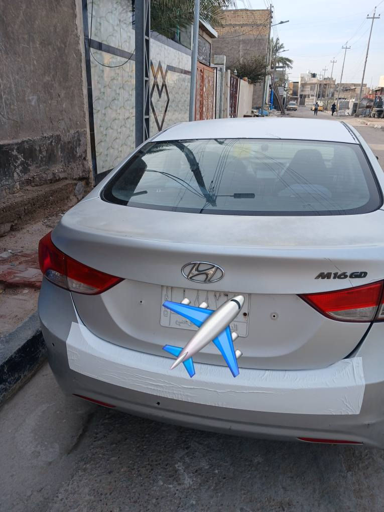 ‎افانتي  ١٢ بصرة  وارد  كوري  مكفوله  من  ضربة  بيهه  صبغ  مكانات  سياره  جاهزه  وسعر ٨٨  ***********‎ البصرة, العراق
