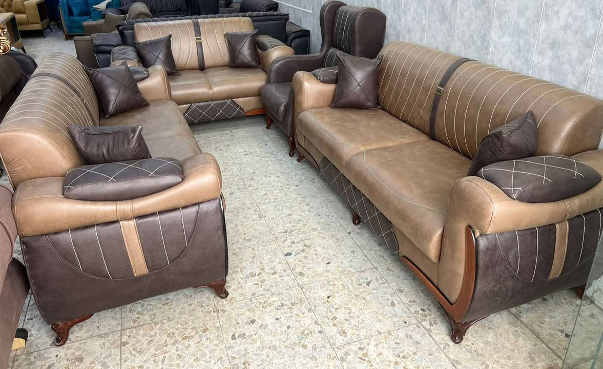 التركي الجديد صار ب  750 الف اخر 5 قطع 
تخم تركي جديد 5 قطع 10 مقاعد 
قماش : وتر تركي - كتان تركي 
كله بلوك اسود ضمان حقيقي

مـجمـع علي الشويلي
ناصريــــــة  شــــارع 30
 مجاور مكتب الصدرين للعقار

*********** 
***********
