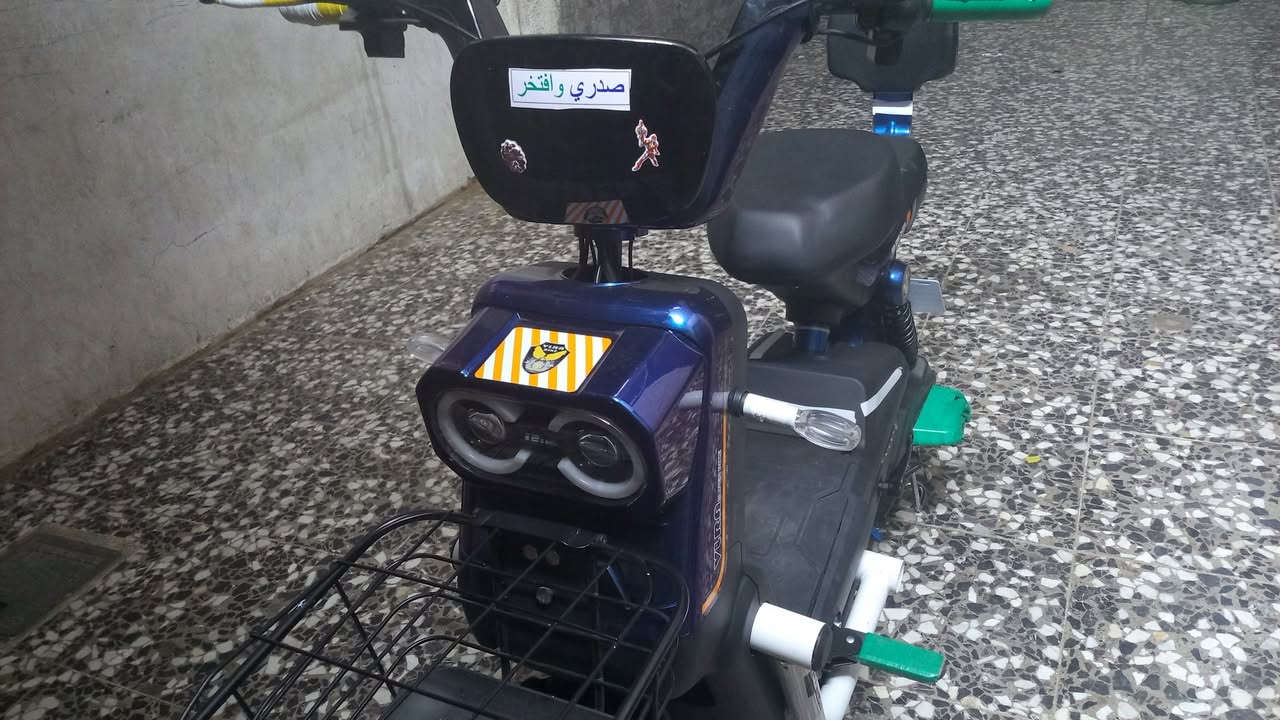 دراجه شحن للبيع المكان بغداد حي الجهاد ***********
