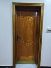 بيبان خشب • تركيب وصبغ • حي المهندسين