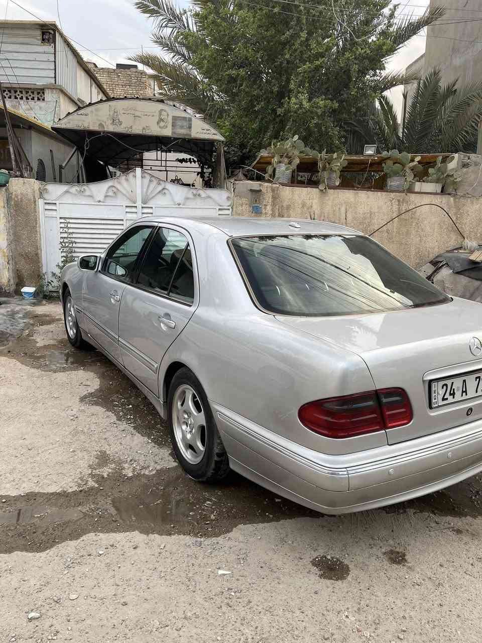 السلام عليكم ام عيون ٢٠٠٠محرك ستة سلندر غواصة كيرتبترونك رقم دهوك واردياباني بدون فتحة سيارةجديدة دواخل جدد تبريدتتفأ هزة وسنوية جديدة بسمي دهوك بيع فقط مكانه بغداد عارضه ١٣٠وبيه مجال شي بصيط مصبوغة حزام جانت جاردة اي نقص مابيه   ه.  ***********
