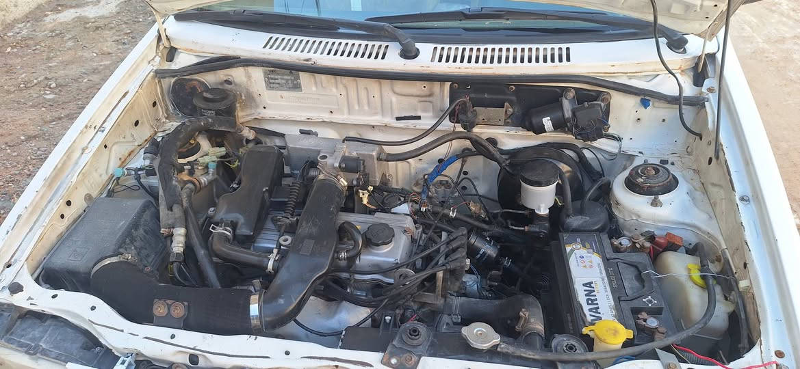 السلام عليكم سايبه لبيع موديل 2010 سنويه ما صاقطه لحد 29 تسقط
نجف  كير محرك كفاله تخم تايرات نضاف بيه خبزه خير من الله  بيه بصمه سنتر لك 
حساسات خلفيه  تدفه بيه   سعره25  وبيه حك جيه
