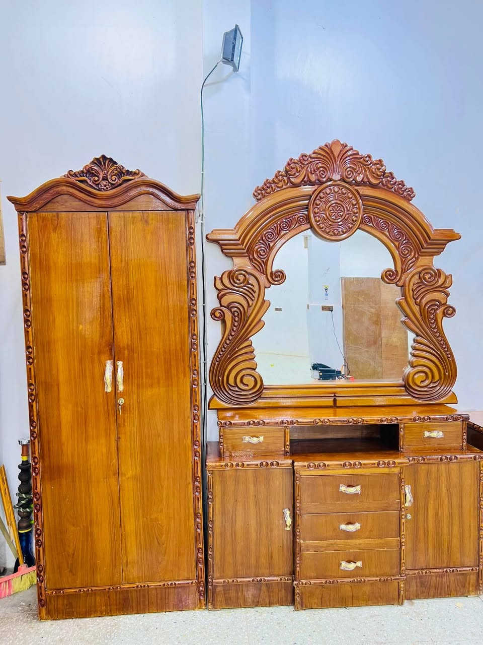 غرفه ام السته ملحق ⚜️
مستخدمه شي قليل نضافه99‎%شغل ثقيل تحتوي عله عكال زان حفر مصري درجه اوله وأيضآ دنك زان الون المميز العسلي بجوده عاليه 
بغداد مدينه الصدر 
 اكو توصيل🚚 للحجز ولستفسار واتساب 
‏‪+964 777 483 6138‬‏


**إذا كنت صاحب هذا الإعلان وتريد حذفه لأي سبب، رجاءا أرسل رسالة إلى الدعم الفني**