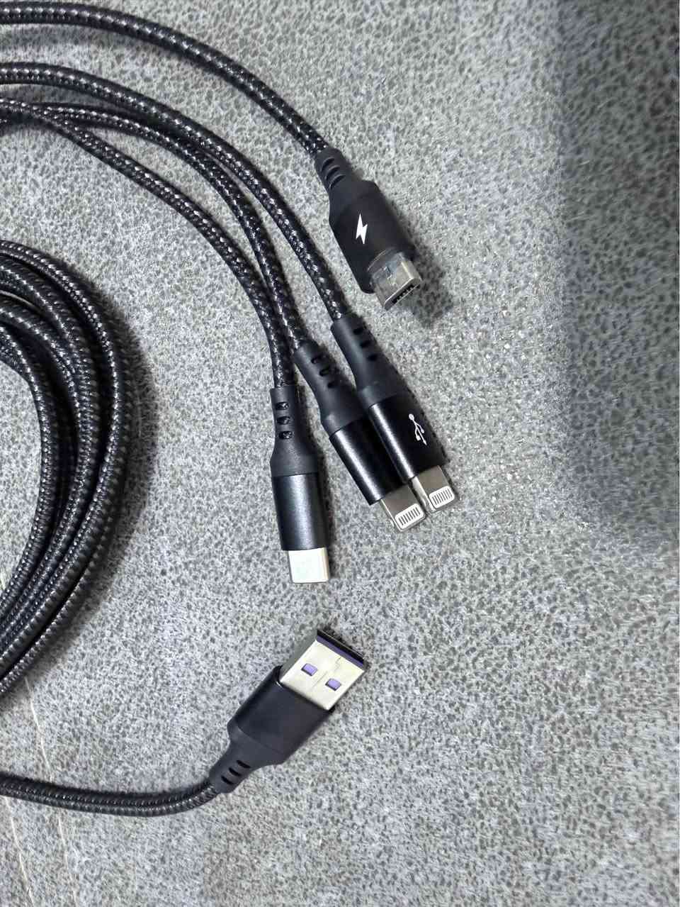 كيبل شحن 4 في 1 أصلي ماركة UZAHSK

ملاحضة 🔙 قطع كلهم أمازون أصلي

Lightning (آيفون)

USB-C (النوع C) عدد 2

Micro-USB (مايكرو USB)

المتانة: الكابل مغطى بغلاف من النايلون المضفر لزيادة المتانة ومقاومة التشابك

السعر 15 الف مع التوصيل كل العراق 🚚

للحجز والاستفسار مراسلة الصفحة بغداد, العراق


**إذا كنت صاحب هذا الإعلان وتريد حذفه لأي سبب، رجاءا أرسل رسالة إلى الدعم الفني**