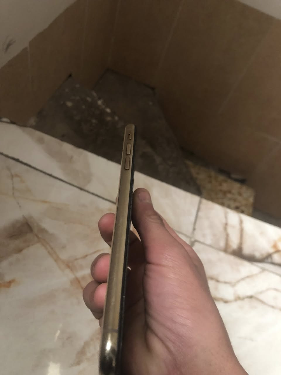 اكس ماكس ذاكره 512مبدل بطاريه فقط وفيس ايدي متوقف اثر وكعه دبل سيمكارت سعر 200وبي مجال حك جيتك ***********
