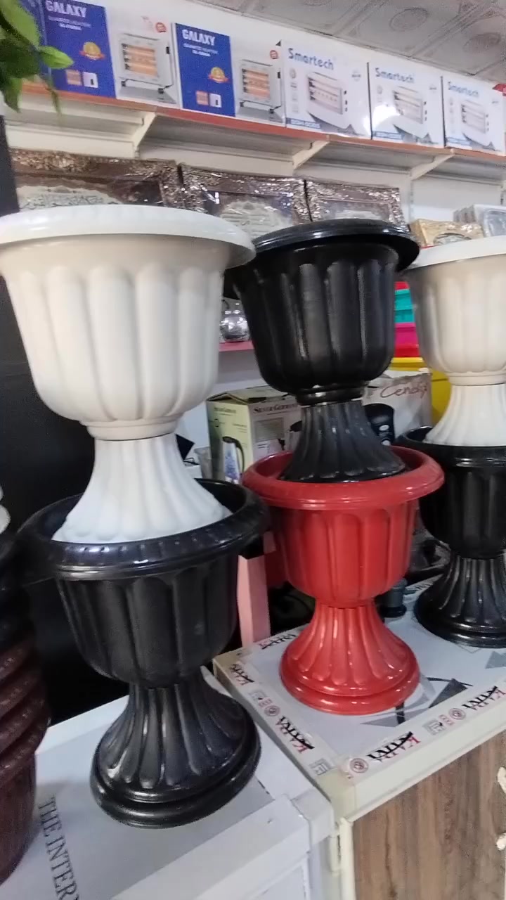 وصول وجبه جديده  حافضات ورد  و احجام مشكله 
معرض ابو كرم لبيع الاثاث المستعمل والجديد 💥💥
وشراء جميع انواع الاثاث المستعمل 💥💥💯
  للتواصل واتساب اواتصال ***********--***********
العنوان /(دهوك فايدة)
بالقرب من سايدين سوق فايده مقابل طرشي الشفاء وبجوار 
مدرسة هيما.. 
@إشارة.
