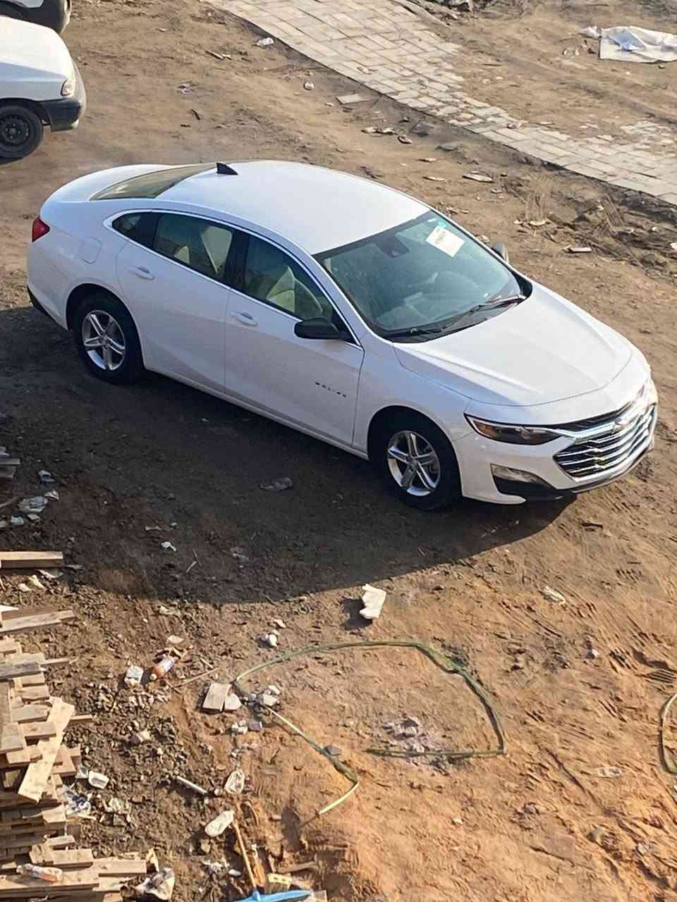 سلام وعليكم من رخصت مدير لكروب للبيع ماليبو موديل 2024مكينه (1500) تيربو ✈️ صبغ بنيد فقط بدون لغود شويه براس شااصي سياره جديده بمعنه لكلمه دخول جديد رقم شهداء مكان سياره بغداد الشعب لل ستفسار تصال *********** السعر 130
