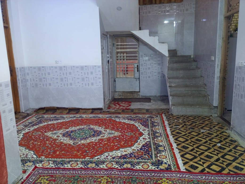 السلام عليكم دار للبيع 200 متر طابق واحد بغداد الكمالية بستان علي كمال  عل شارع شارع بيت مراد بل بداية بناء جديد ***********
