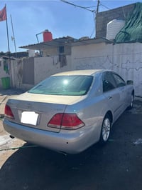 كرون • داخل جلد • شاشه كامره