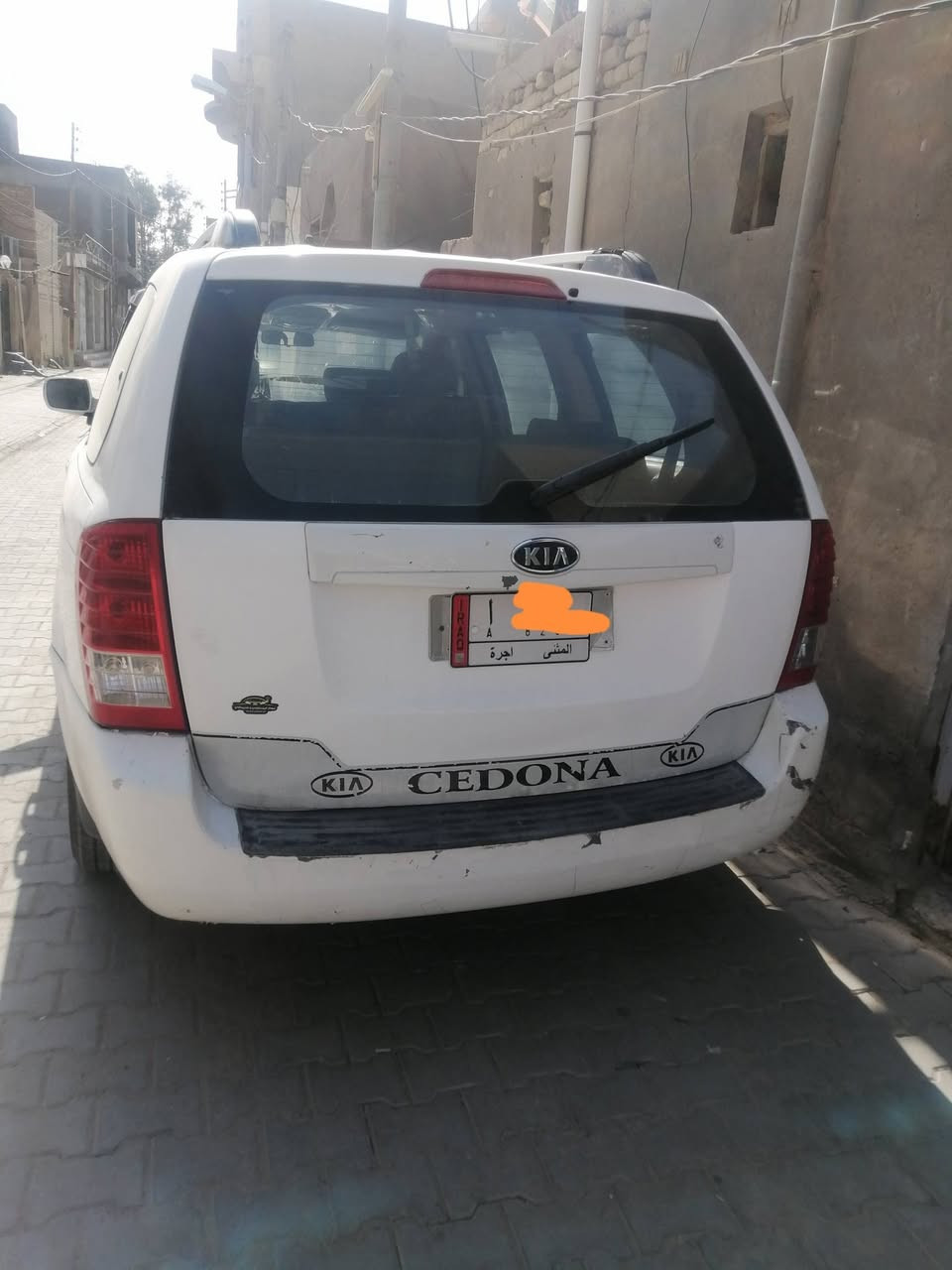 السلام عليكم كرنفال للبيع ٢٠٠٨ تكسي مطار أجره مثنى مابيهه ضرر مكينه جديده صر شهرين من شديته والدوشمه ول ارضيه هم جديده و منضومت التبريد هم جديده وبيهه منضومت غاز السعر ١٢٧ وبيهه مجال للشراي بيخر اويدلل عنوني الرميثه هذه رقمي ***********
