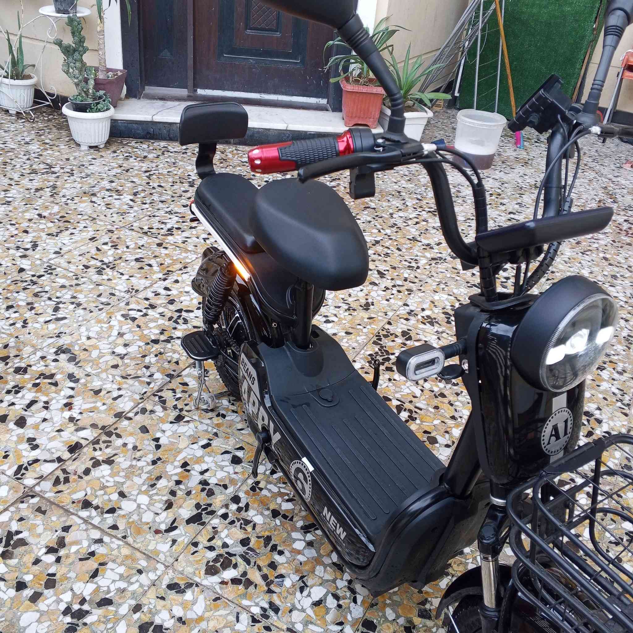 السلام عليكم دراجة للبيع حجم 14 الدراجة جديدة بمعنى الكلمه تتكون من 2بصمة 2اسويج 2 قفل تاير اشاير يمنة يسرة لايت عالي ناصي رماش السعر 350 وبيعة مجال بصيط حك الحية مكان بغداد حي الجهاد الشراي ايطبلي خاص


**إذا كنت صاحب هذا الإعلان وتريد حذفه لأي سبب، رجاءا أرسل رسالة إلى الدعم الفني**