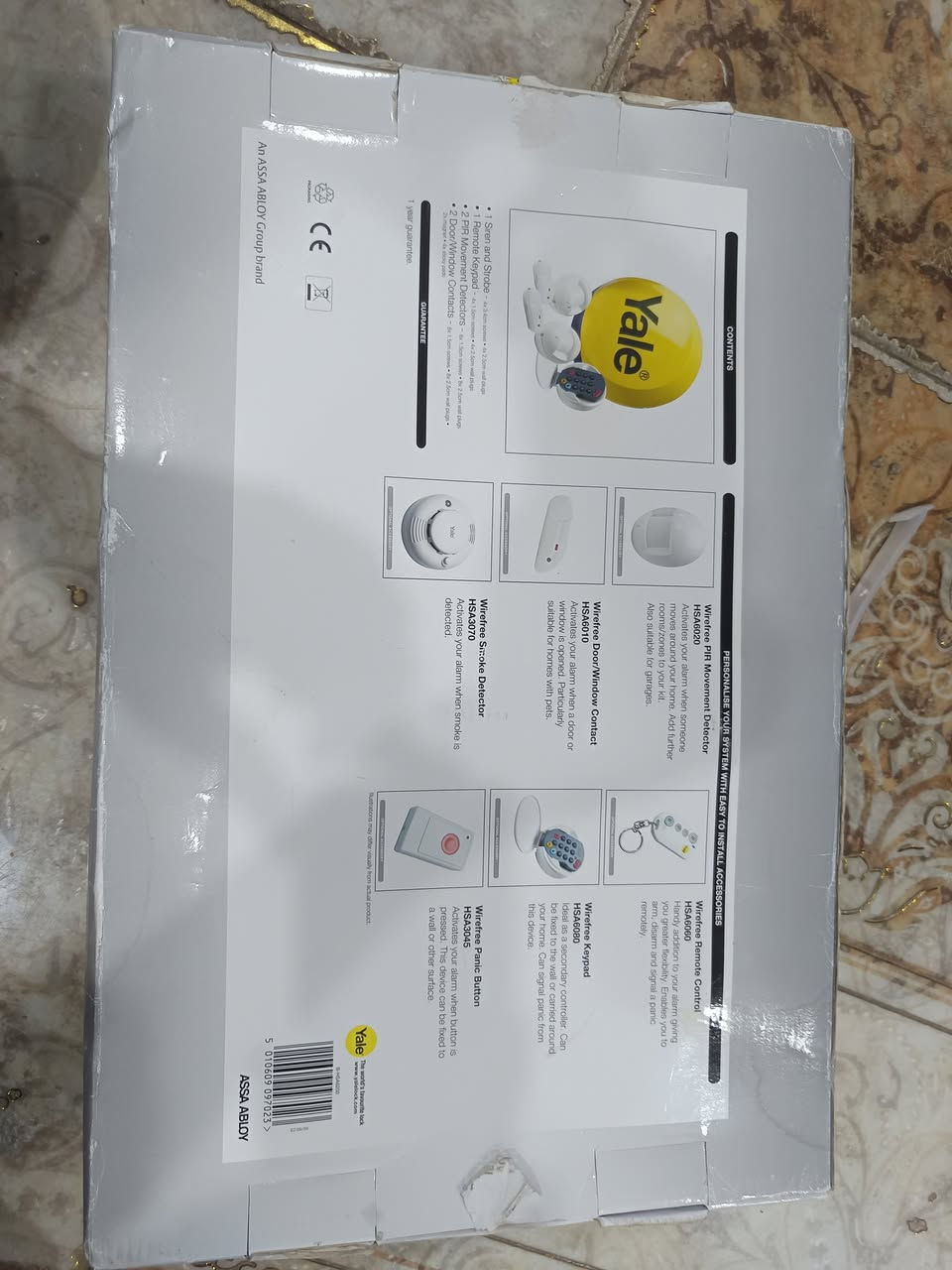 هذه الصورة تعرض نظام إنذار قياسي من Yale، طراز HSA6200/HSA6000. 
المحتويات: يتضمن النظام صفارة إنذار ومصباحًا ومفتاح تحكم عن بعد وجهازين استشعار للحركة (PIR) وجهازي استشعار للأبواب/النوافذ.
الاستخدام: نظام إنذار بسيط يعمل بلوحة مفاتيح، مناسب للشقق والمنازل الصغيرة.
التوسيع: يمكن إضافة ما يصل إلى 20 جهازًا إضافيًا لتخصيص النظام.
سهولة التركيب: يعمل بالبطارية وبدون أسلاك لسهولة التركيب.


**إذا كنت صاحب هذا الإعلان وتريد حذفه لأي سبب، رجاءا أرسل رسالة إلى الدعم الفني**