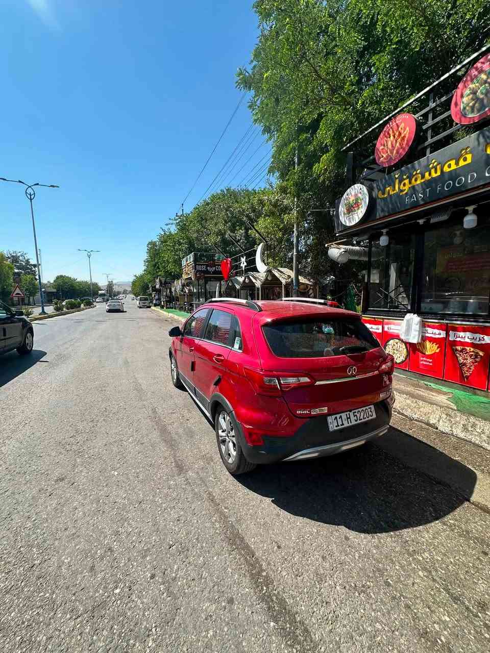 � للبيع – سيارة BAIC X25 موديل2020
📍 الموقع: بغداد الشعلة
📌 رقم: بغداد انكليزي (السيارة حرة تحويل ثاني يوم)
🎨 اللون: احمر
ماشيه 68,300 قابل لزيادة
محرك 1500 تيربو
مكينة وگير ياباني مكفولات (كير اوتوماتيك سبورت)
شاشة لمس 
حساسات خلفية
تحكم بالستيرن (وضعتين)
إشارات بالمرايا
مثبت سرعة
تبريد فول
كشنات جلد
عليها ادامة تخم تاير+ فلتر بانزين +كلاص بانزين +
دبلات خلفية +صدر كامل + دسكات تخم شركة 
سيارة جاهزة من كلشي ترايها وين ميعجبك 
والصورة الموجودة من سفرتي لشمال تحياتي الكم

*********** موجود اتصال +بي واتساب

السعر : 85 وبيها مجال
