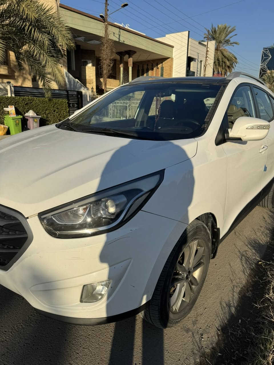 السلام عليكم ورحمة وبركاته توسان موديل 2014 ابيض خليجي بنوراما رقم بغداد تحويل ثاني يوم مكان السيارة بغداد الحرية *********** واتساب 

سونار موجود ضمن الصور
