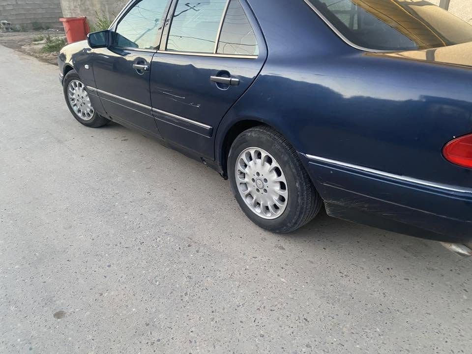 السلام عليكم مارسيدس ام عيون 1996 السعر 57 وبيها مجال للاستفسار ***********
