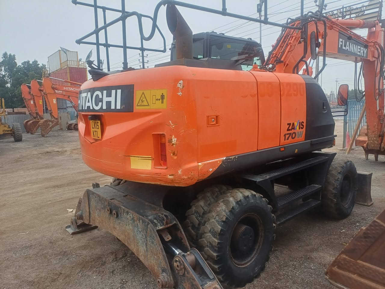 طابت اوقاتكم..
شركة أمواج ضفاف الرافدين 
لتجارة المعدات الثقيلة والتعهدات والوكالات التجارية 
 حفار هيتاشي تاير  
حجم 170 ZXAlS
📌العنوان محافظه البصرة 
{ الزبير طريق سفوان } 
للاستفساراكثر اتصل على الأرقام التالية
• Mob :-  ‎*********** 
• Mob :-  *********** 
• WhatsApp :- ***********
