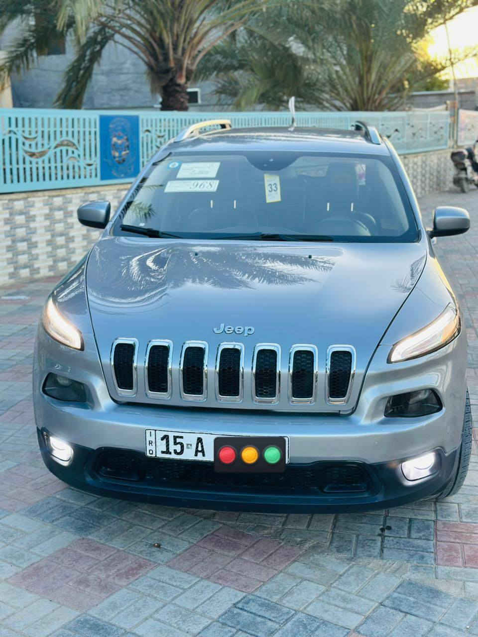 السلام عليكم
للبيع جيب شيروكي بزون وارد أمريكي 

الموديل : 2018 رقم الأنبار مشروع وطني تحويل مباشر سنويه لل ٣٠ 

الــمــواصــفـــات :-

1 - محرك 4 سلندر 2400 تنفس طبيعي

2 - كشنات جلد اسود+ كهرباء 

3 - شاشة وسط للتحكم في ايعازات السيارة + كامره بلاديه 

4 - تبريد قطعتين امامي خلفي

5- لايت زنون + كشاف  

7 - تبريد ثلج 

8 - منافذ USB امامي خلفي

10 - تحكم ستيرن جهتين

12 - نضام ABS مانع انزلاق

13- سايد بريك بصمة  

17- حساس خلفي

18-أوتو بريك

19- نضام قياده

21- بصمه تشغيل + بصمة ابواب 

22-ويل كب +تخم تاير 

23-كتلوك شركه 

24ماشيه 100

 السعر 114 وبيها مجال 

للتواصل ***********

مكان السياره الأنبار قضاء هيت 

سونار مرفق مع صور وصور حادث من امريكا  قطعتين ضررها  بدون ايرباك والباقي كلير مصبوغه توحيد لون بدون دواخل
