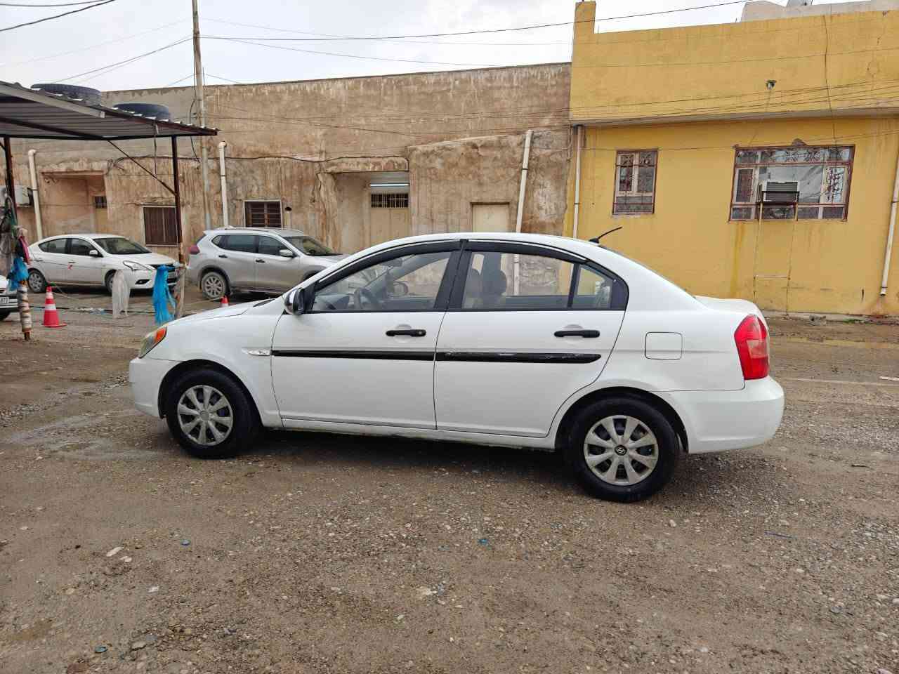 هونداي اكسنت موديل 2009
لون ابيض رقم سليمانية
گير اوتوماتيك
جام كهربائي
تبريد شغال
تدفئة شغال
كوشن جلد شامو
شاشة ايباد مع كامرا
محرك بدون عيب
عليها سيرفس كانل بدون نواقص
بونيت + باب عكس السائق تجاري
جاملغ + باب عكس السائق 2 صبغ
سيارة عنده كوبون بنزين و سنوية بأسمي.. مكان كركوك سعره 74 ورقة مجال بسيط للشراي 
فقط اتصال + واتساب مامتواجد فيس ‏
‪***********‬‏ كركوك, العراق
