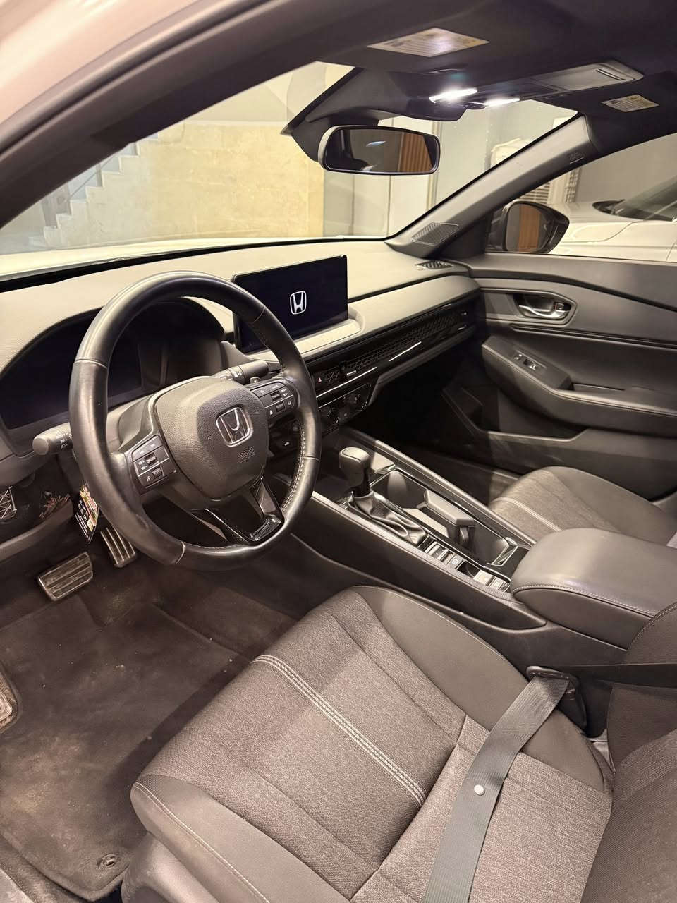2024 HONDA ACCORD HYBRID SPORT #1HGCY2F51RA084570 رقم الشاصي 
السيارة ٢ قطعة صبغ 
ماشية ٢٦ الف ميل 
***********
السعر / 21.000$
