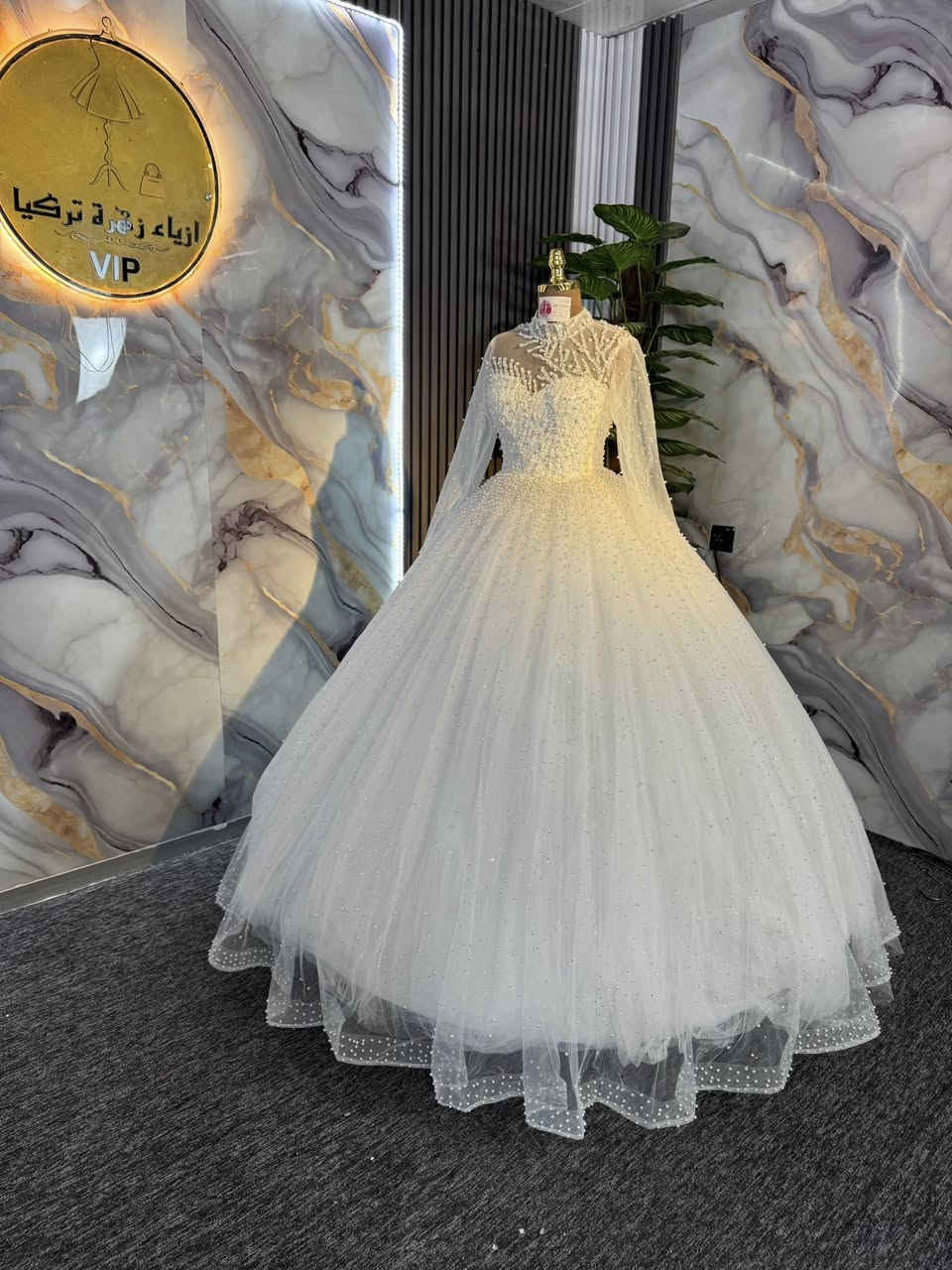 عرض 🔥🔥خاص بيع السعر 40 الف البعض منهم جديد غير ملبوس وبيهم ملبوس بدلات تركي نضيف جدا 
للحجز والاستفسار خاص 
***********
