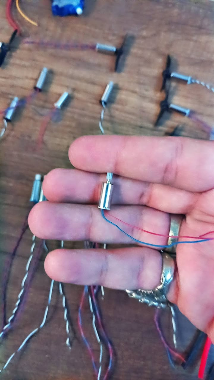 محركات درون دبل اكو FPV سرعه واكو صغار كل قطعه وسعره  عدي توصيل


**إذا كنت صاحب هذا الإعلان وتريد حذفه لأي سبب، رجاءا أرسل رسالة إلى الدعم الفني**