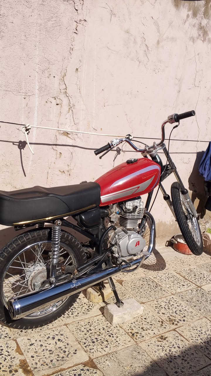 سلام عليكم أربع كير اصولي شاصي موديل 19 للبيع ماعيزء شي دراجه غراضها جدد سعر 575وبيها مجال مكاني نجف حي رحمه
***********
سلام عليكم أربع كير اصولي شاصي موديل 19 للبيع ماعيزء شي دراجه غراضها جدد سعر 575وبيها مجال مكاني نجف حي رحمه
