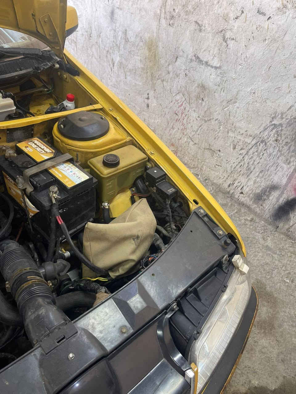 يبجو 2016 دشبول عادي السياره كير مكينه تبريد مكفول السياره بدون صبغ بلاديه باسمي مكان السياره الزعفرانيه 
للتواصل *********** بغداد, العراق
