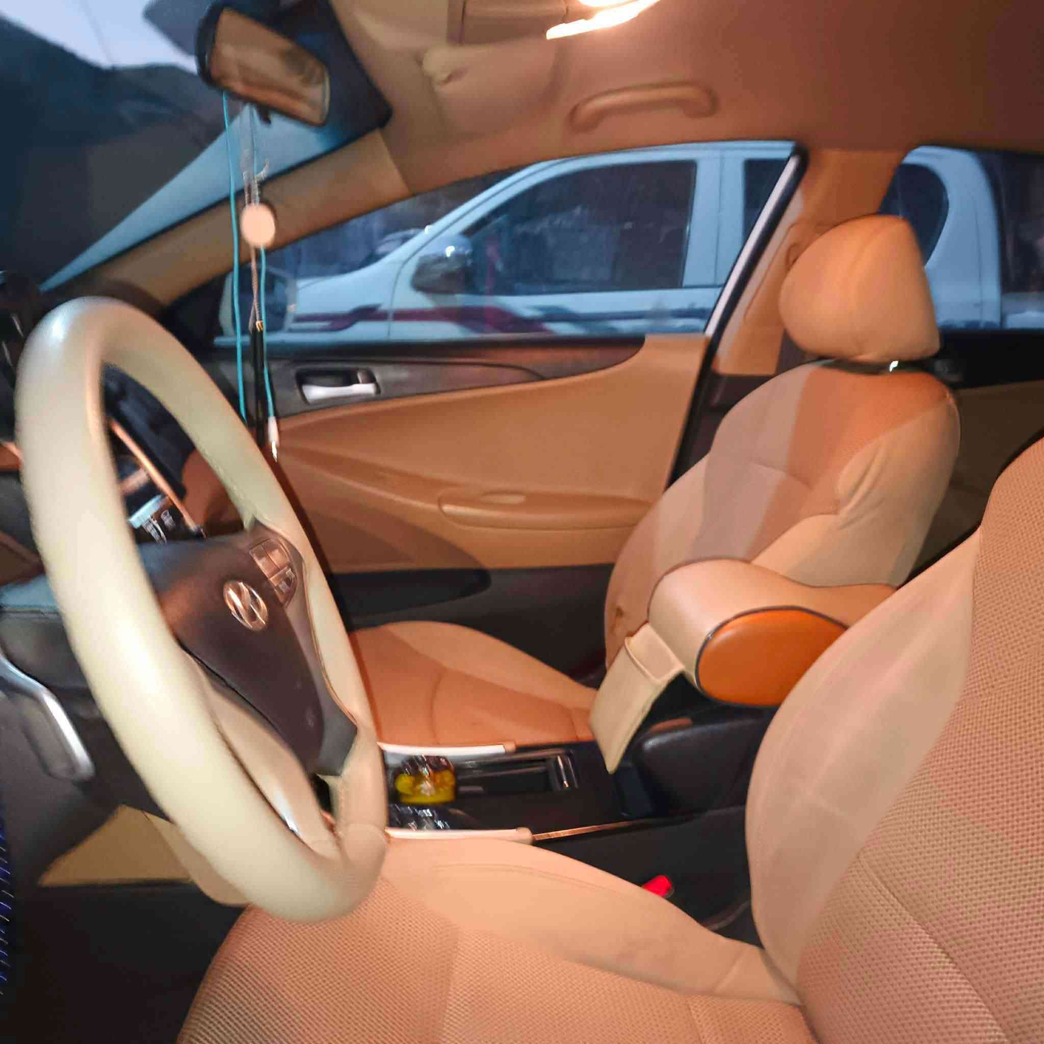 السلام عليكم 
سوناتا خليجي ٢٠١٢
بدون حادث  وبدون صبغ بيها مكانات بارد وخدوش بسيطه
رقم بغداد بسمي سنوية لل٢٠٣٠
محرك ٢٤٠٠
كير محرك تدفئه تبريد كله كفاله 
مري شفط -حساس خلفي -تحكم -شفتات -كشنات تدفئه تبريد -
السعر ١٢٥ 
للاستفسار اكثر ‭٠٧٨٠ ٨٥٠ ٩٢٠٨‬
مكلف ب النشر حلة, بابل
