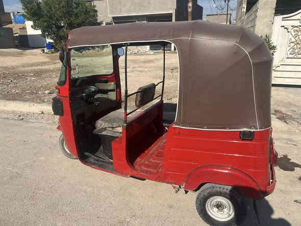 سلام عليكم تكتك البيع موديل 20 شهر12 تكتك حلوه ما معمره تكتك بيه دوسات مرقمه رقم نكليزي بغداد رشاد ***********
