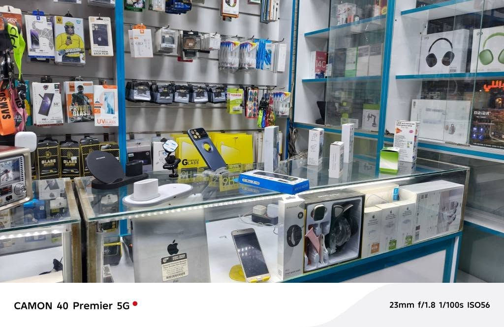 محل موبيلات للبيع في حي العامل
الايجار 400 الف
الوارد الشهري ما يقارب مليونين و750
شراي اتصل مباشر وتعال شوف المحل
كامل اكسسوارات ما يحتاج شي
غرفه صيانة كامله مكمله
واتساب *********** كربلاء, العراق
