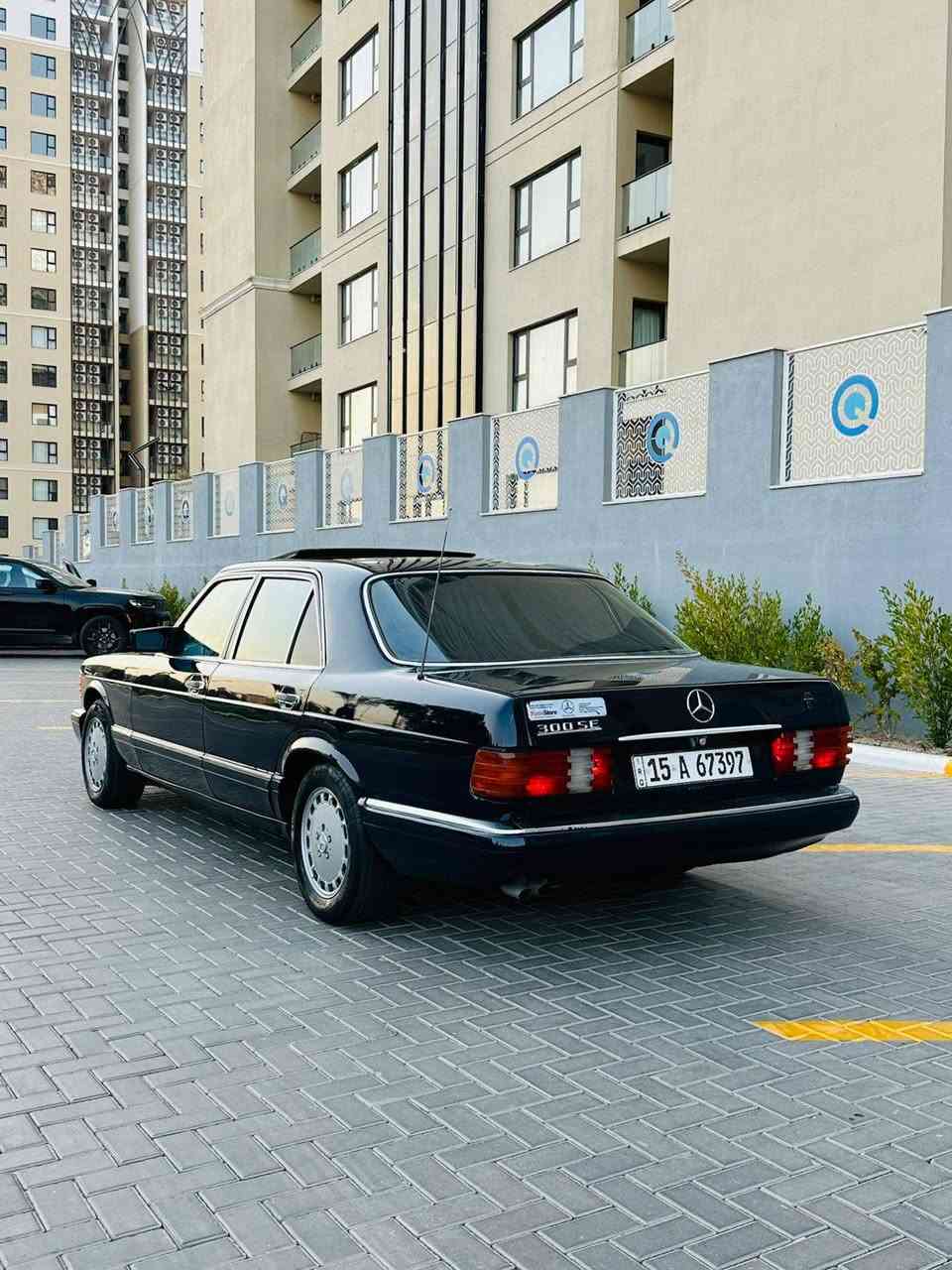 السلام عليكم
مارسدس بنز 300
موديل 1991
محرك كير كفالة واصل بلاد
صدر تخم تاير زيرو جديد رقم انبار بأسمي انكليزي
   ***********. عنوان بغداد الغزالية
