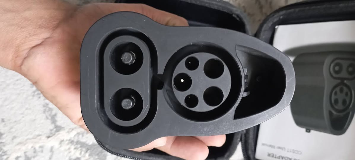 محول شحن تسلا CCS1 إلى NACS سريع
وسعر: 30,000


**إذا كنت صاحب هذا الإعلان وتريد حذفه لأي سبب، رجاءا أرسل رسالة إلى الدعم الفني**