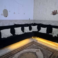 ديوان • ٨ مقاعد • نظيف