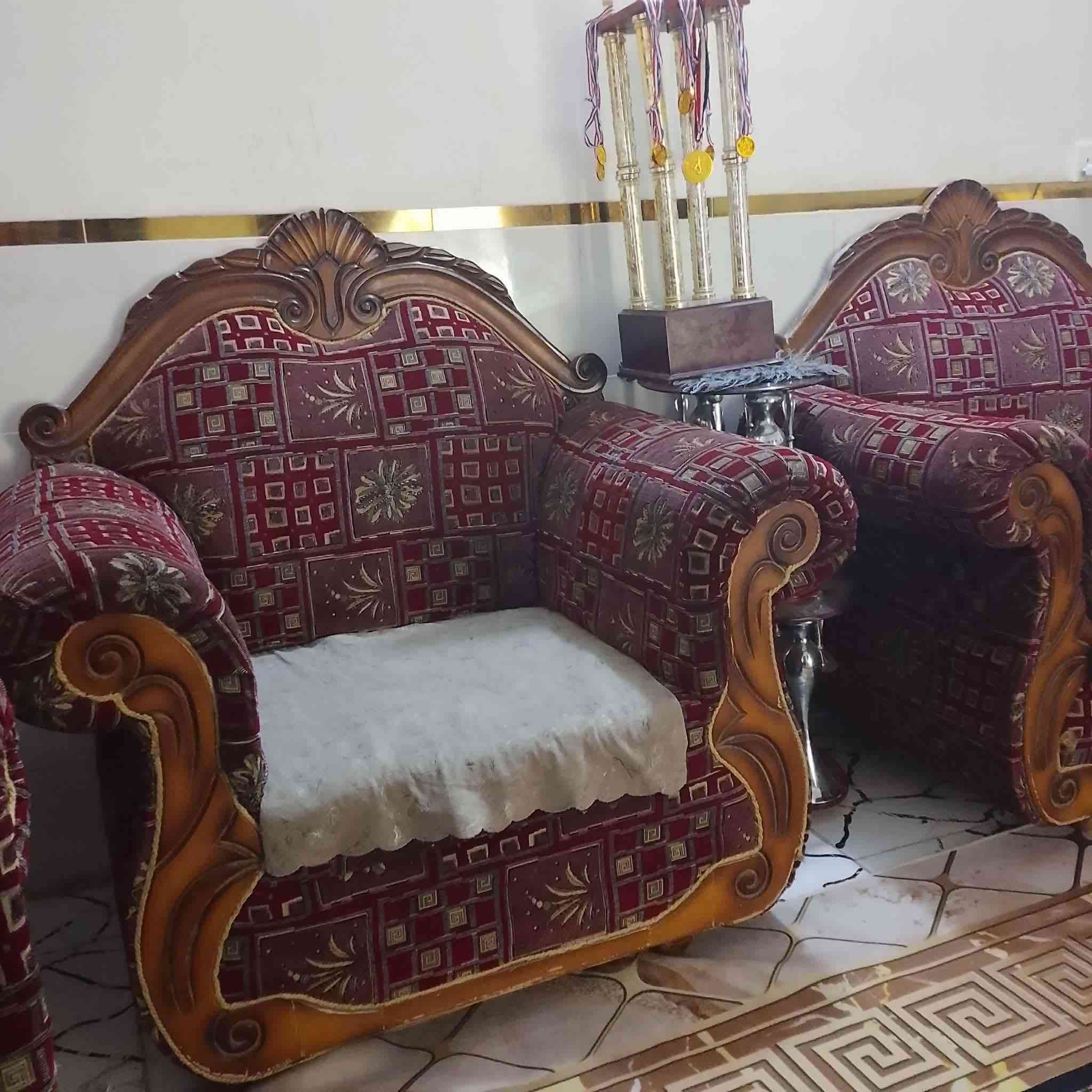 تخم كامل للبيع نضيف جدا شغل تسكام
السعر ٣٠٠وبي مجال واتساب ***********
